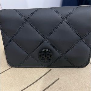 Tory Burch wallet